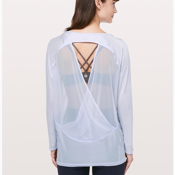 lululemon athletica Tops - LULULEMON Lucky long sleeve tee!!
